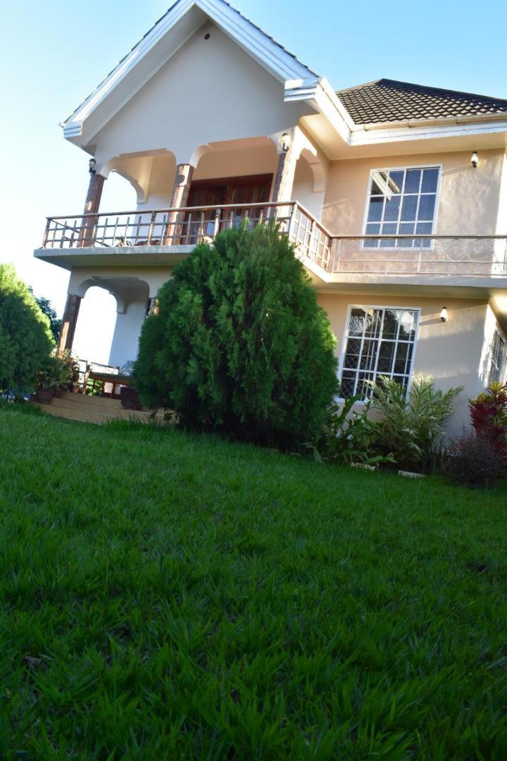 Kilimanjaro Accommodation Msaranga Luaran gambar